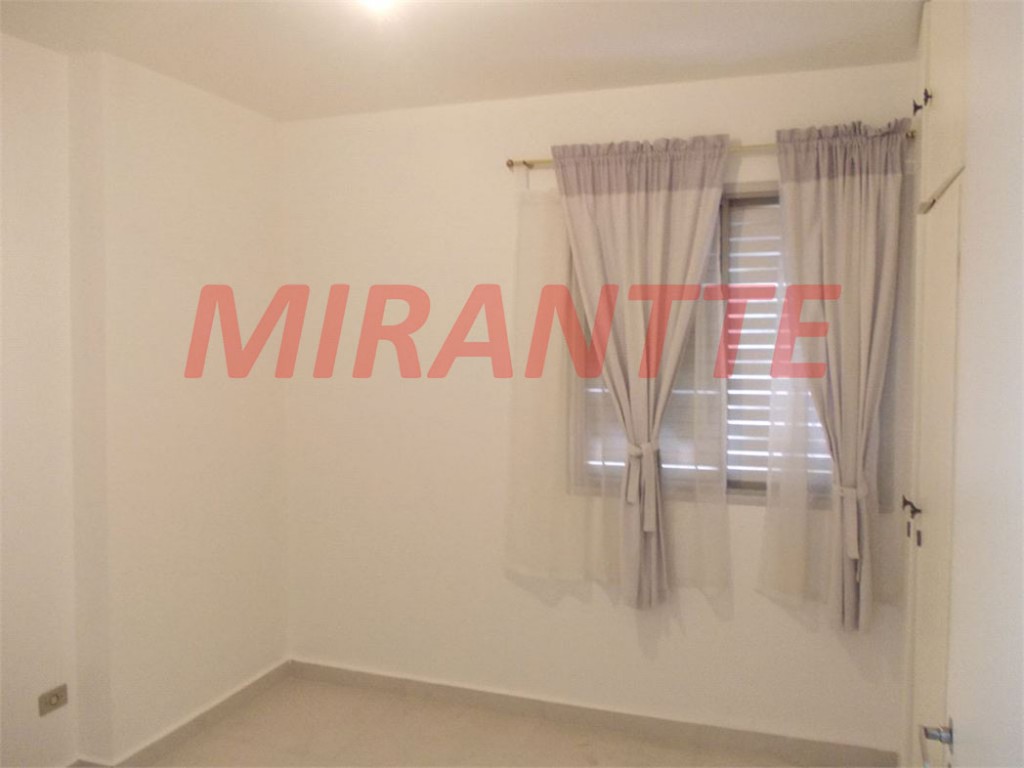 Apartamento de 73m² com 3 quartos em Água Fria