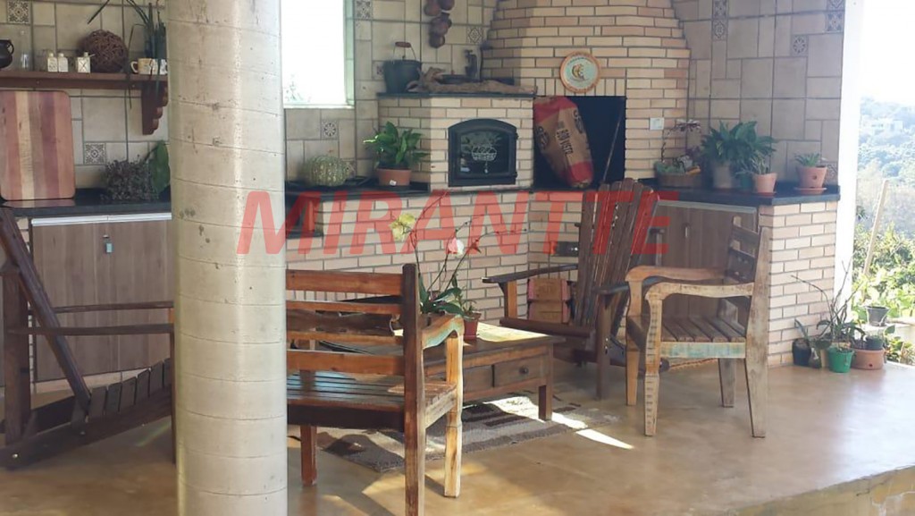 Sobrado de 350m² com 4 quartos em Viradouro