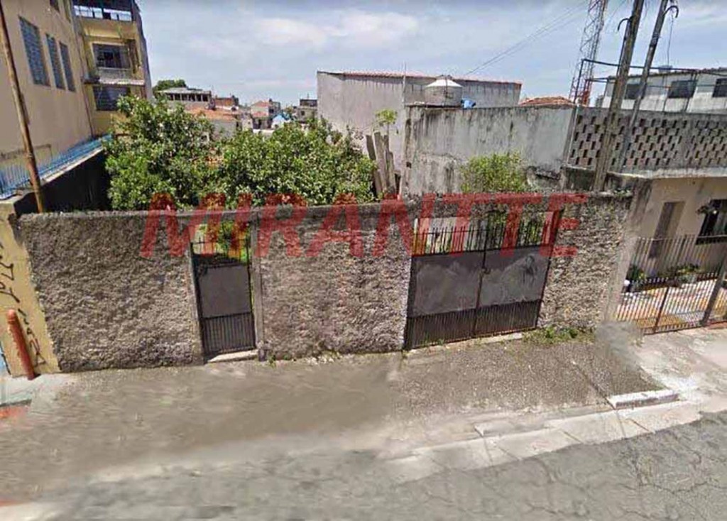 Terreno de 630m² em Vila Carbone