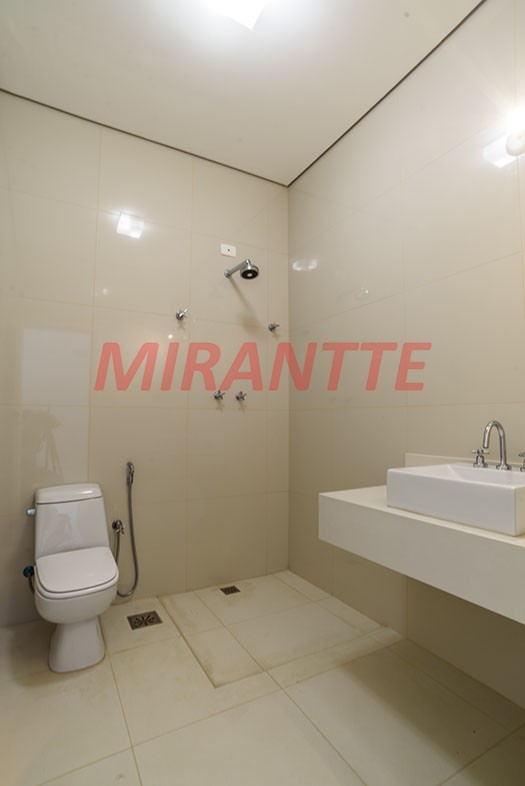 Cond. fechado de 181m² com 3 quartos em ENSEADA