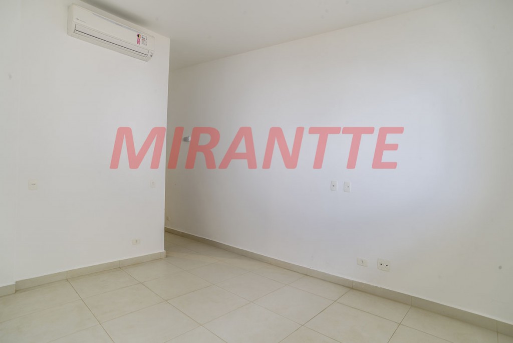 Cond. fechado de 181m² com 3 quartos em ENSEADA