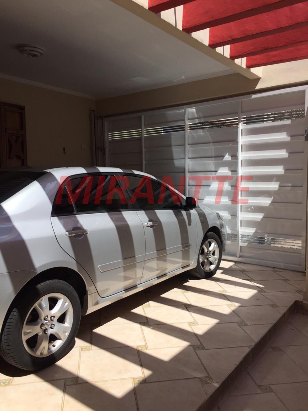 Sobrado de 160m² com 3 quartos em Imirim