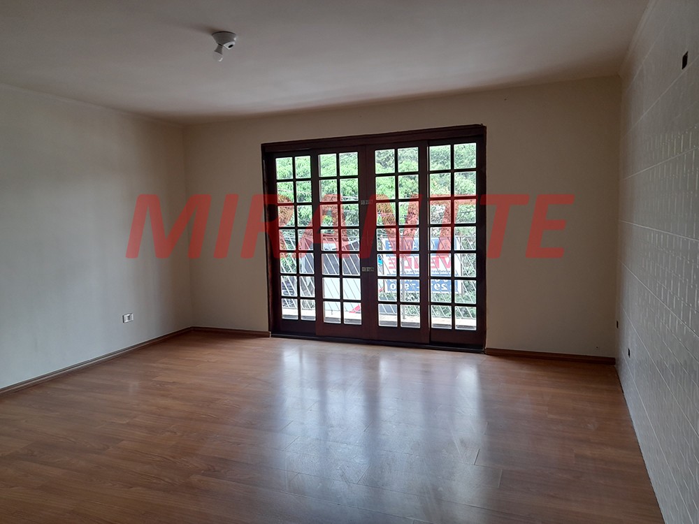 Sobrado de 171m² com 3 quartos em Santana