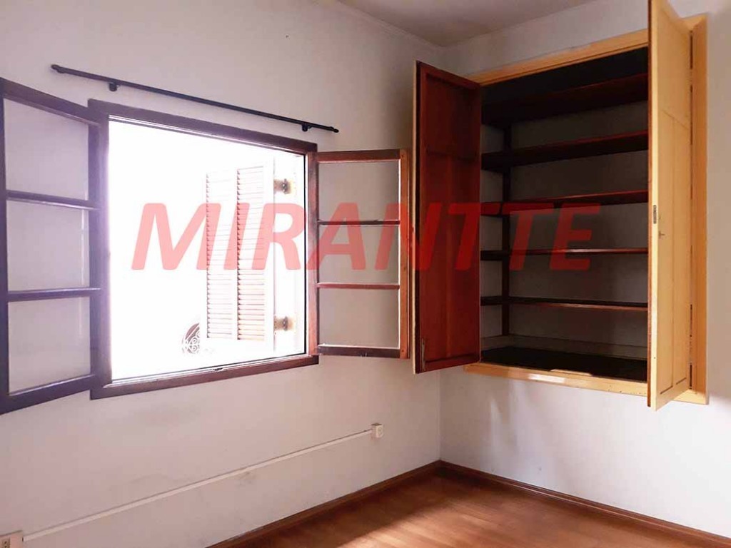 Sobrado de 171m² com 3 quartos em Santana