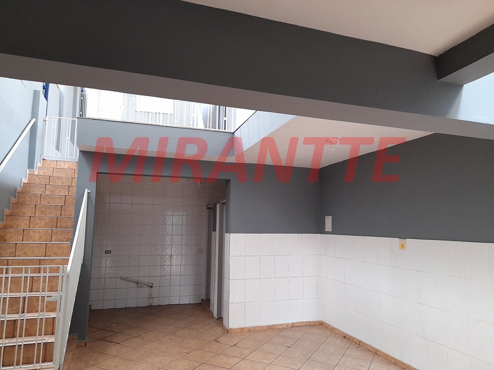 Sobrado de 171m² com 3 quartos em Santana