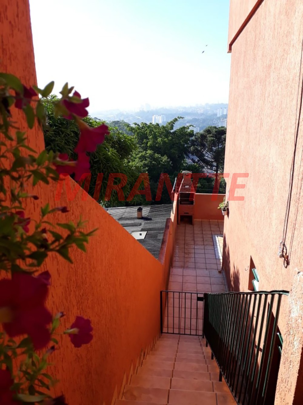 Sobrado de 158m² com 3 quartos em Tremembe