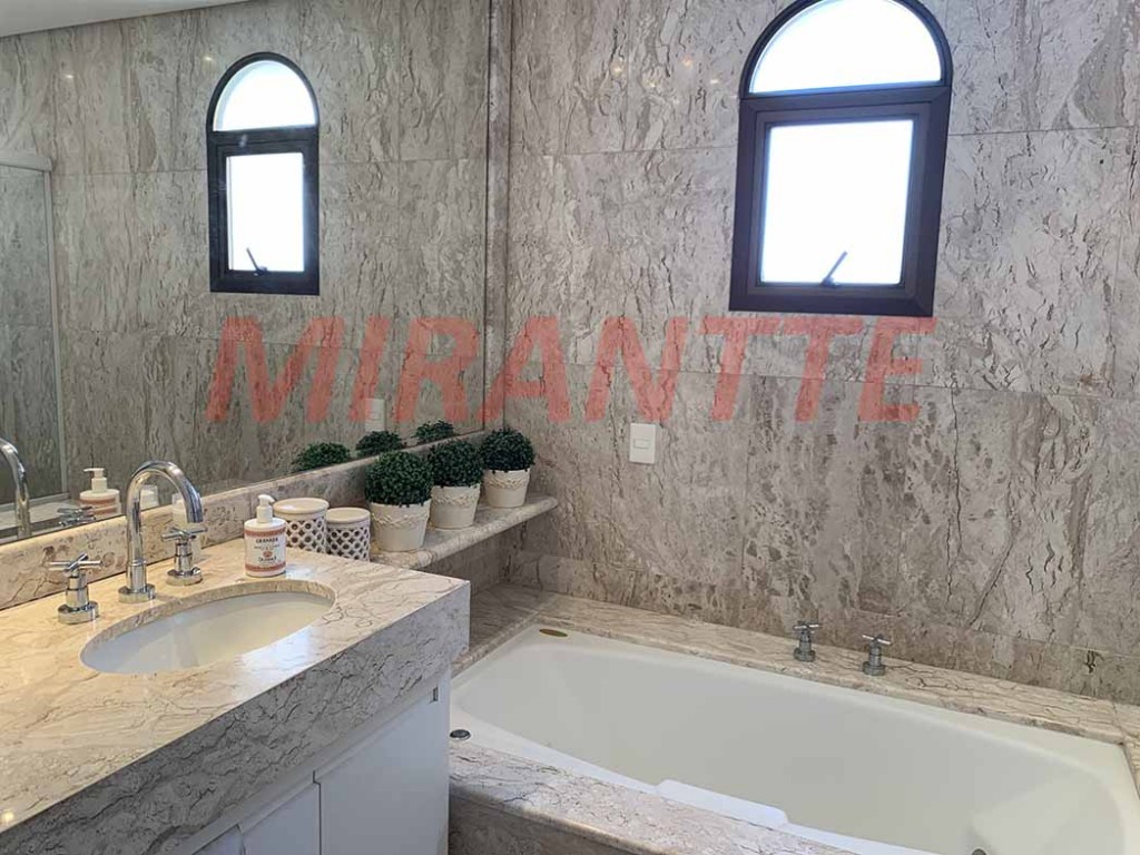 Apartamento de 260m² com 3 quartos em Santana
