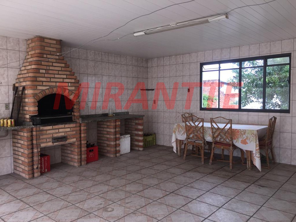 Sobrado de 263m² com 3 quartos em Casa Verde