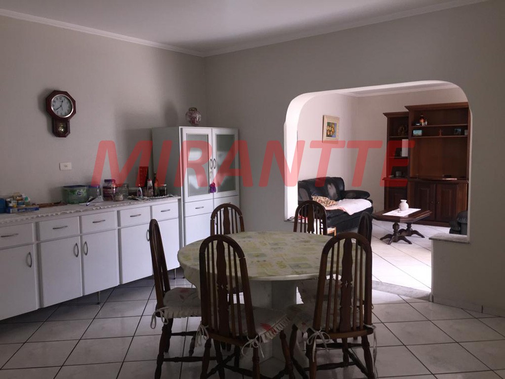 Sobrado de 263m² com 3 quartos em Casa Verde