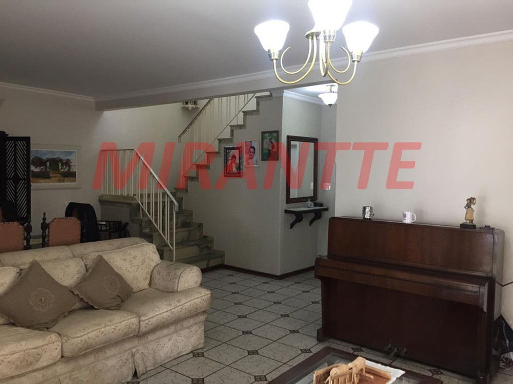 Sobrado de 263m² com 3 quartos em Casa Verde