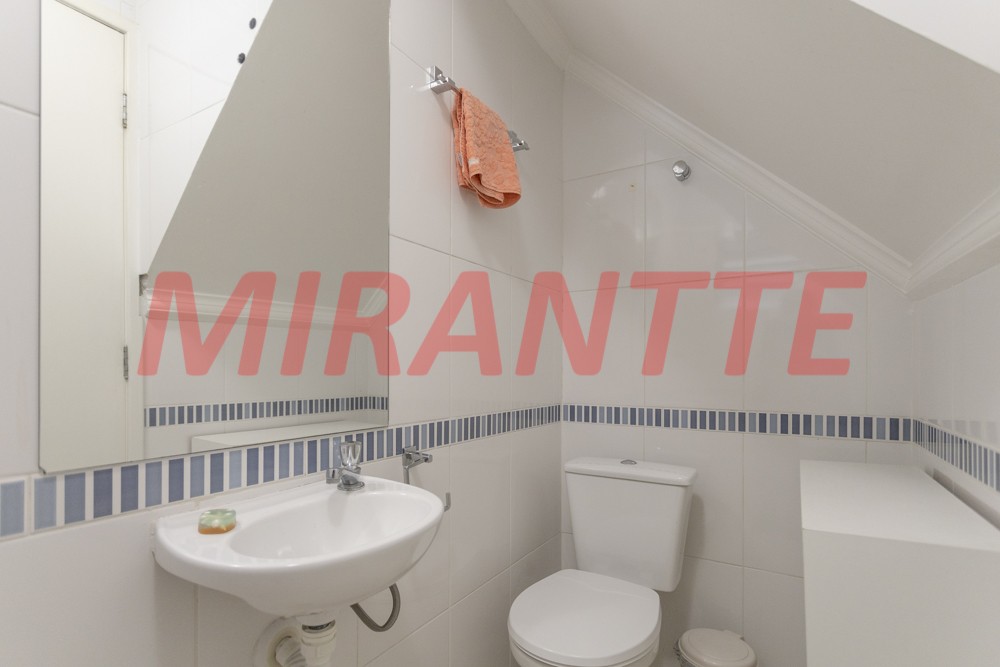 Sobrado de 240m² com 3 quartos em Parada Inglesa