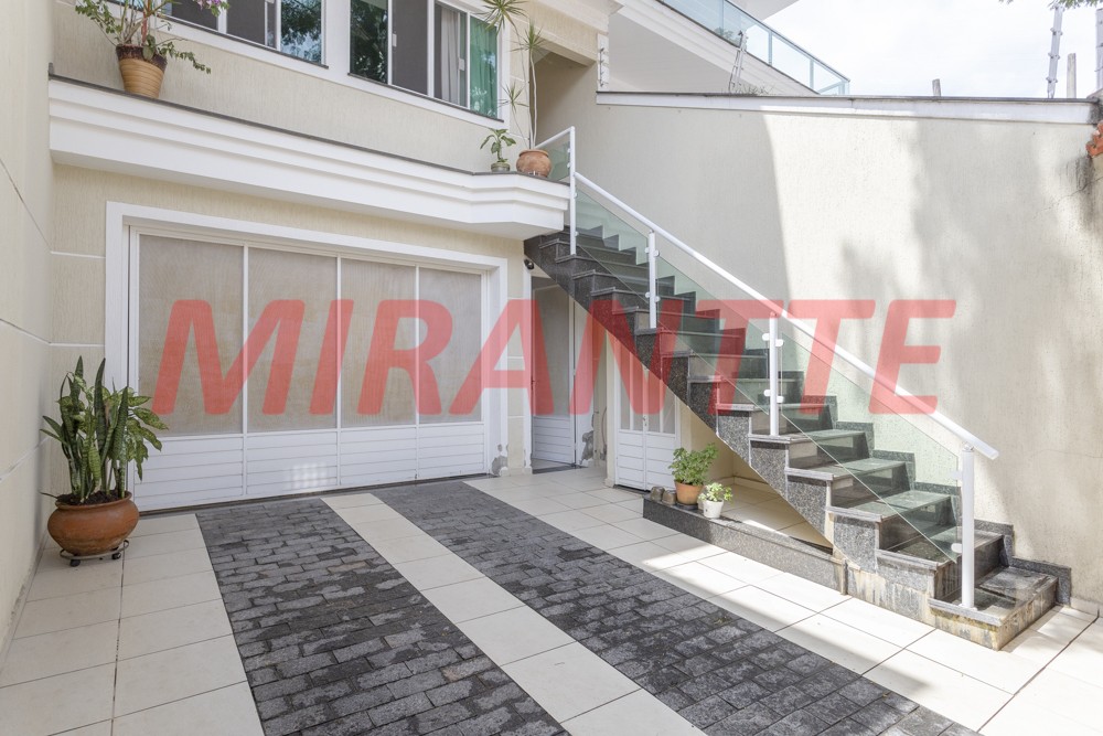Sobrado de 240m² com 3 quartos em Parada Inglesa