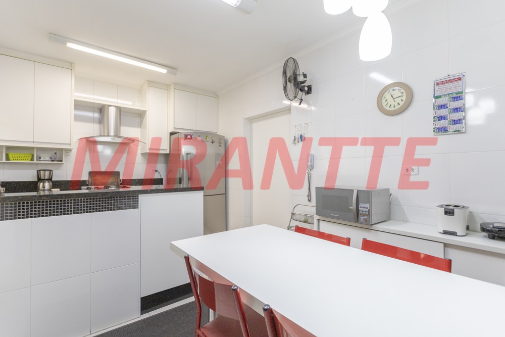 Sobrado de 240m² com 3 quartos em Parada Inglesa