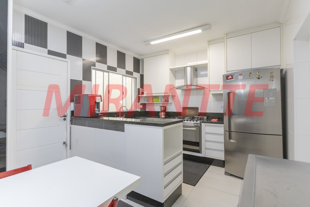 Sobrado de 240m² com 3 quartos em Parada Inglesa