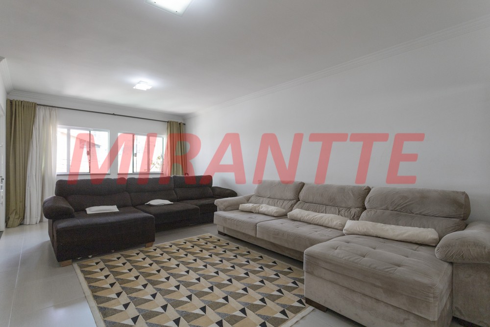Sobrado de 240m² com 3 quartos em Parada Inglesa