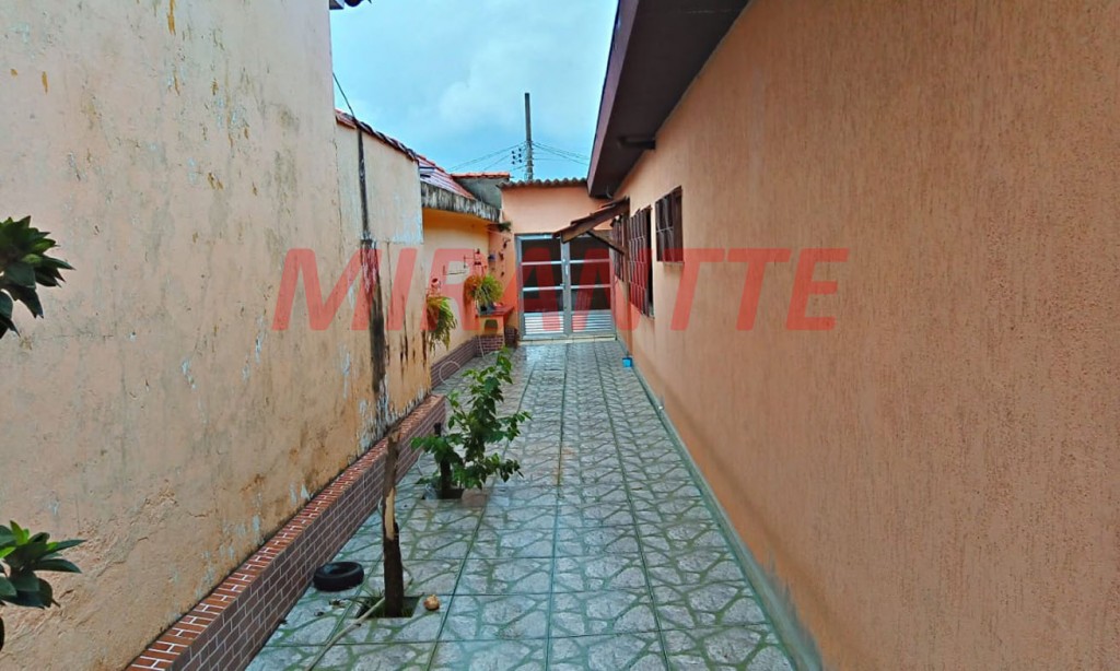 Casa terrea de 250m² com 4 quartos em Vila Mazzei