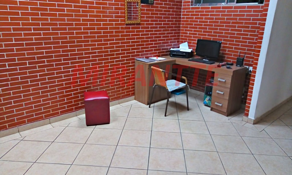 Casa terrea de 250m² com 4 quartos em Vila Mazzei