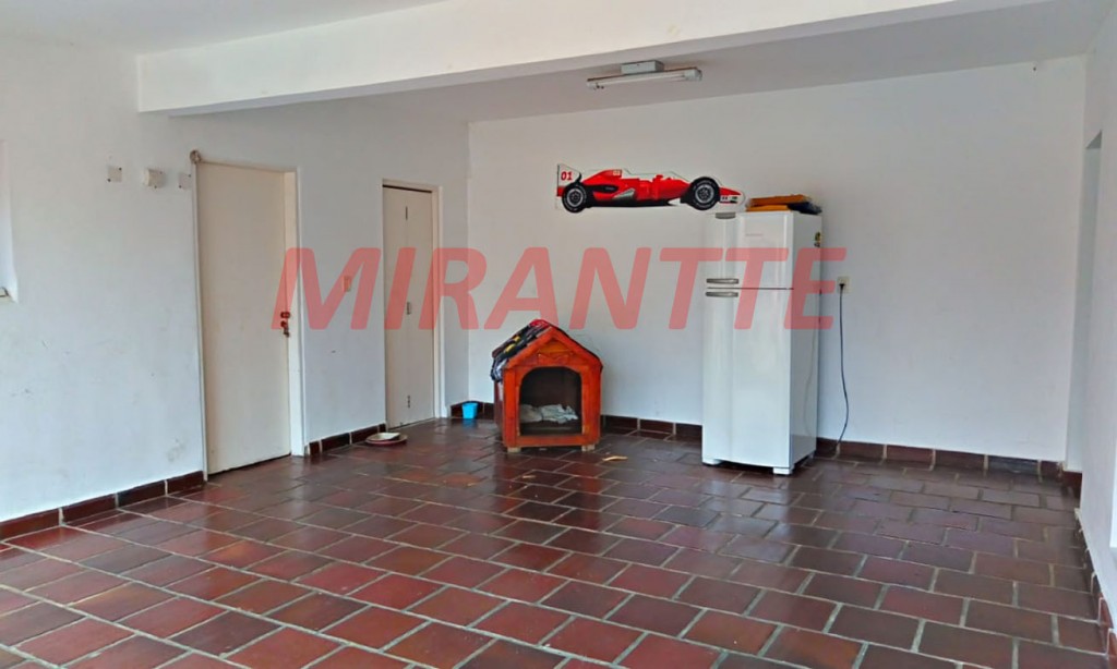 Casa terrea de 250m² com 4 quartos em Vila Mazzei