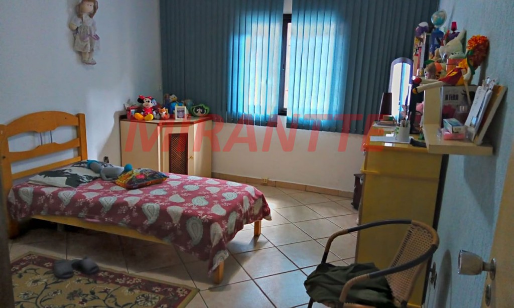 Casa terrea de 250m² com 4 quartos em Vila Mazzei