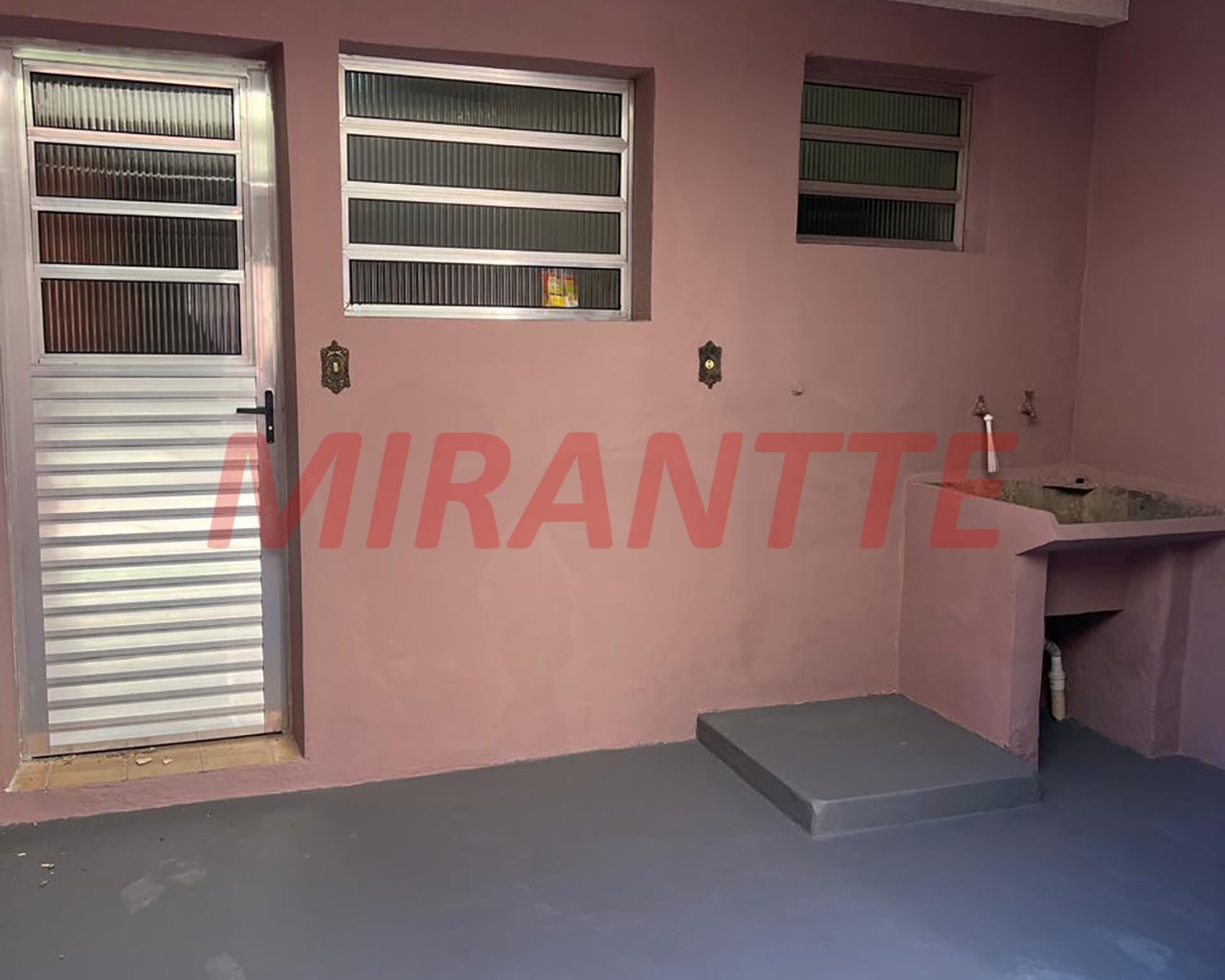 Sobrado de 80m² com 2 quartos em Chora Menino