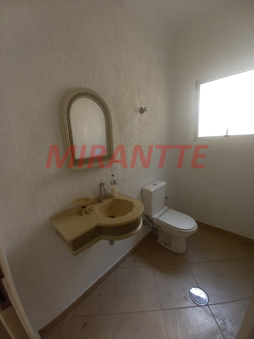 Sobrado de 120m² com 3 quartos em Vila Mazzei