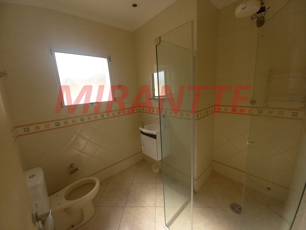 Sobrado de 120m² com 3 quartos em Vila Mazzei