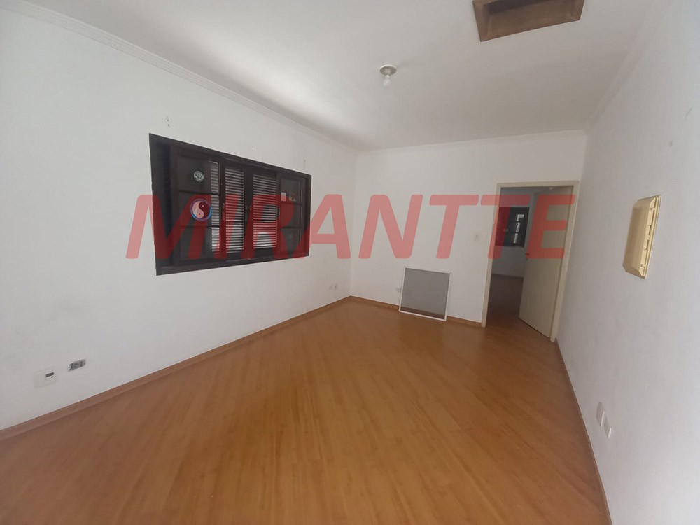 Sobrado de 120m² com 3 quartos em Vila Mazzei