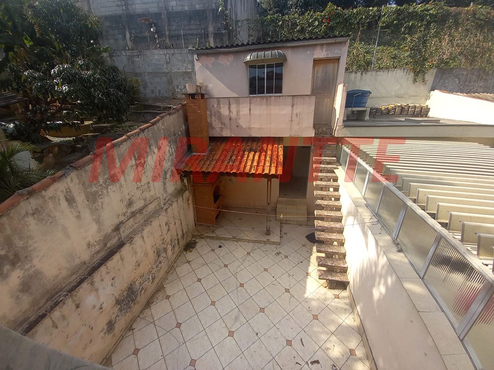 Sobrado de 120m² com 3 quartos em Vila Mazzei