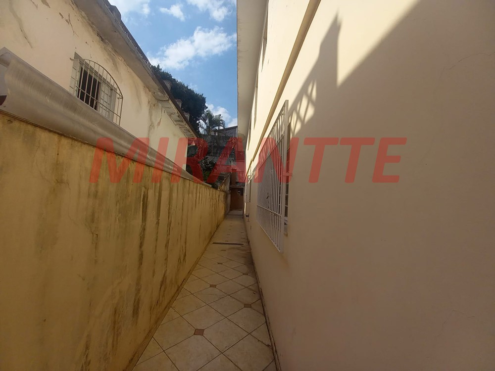 Sobrado de 120m² com 3 quartos em Vila Mazzei