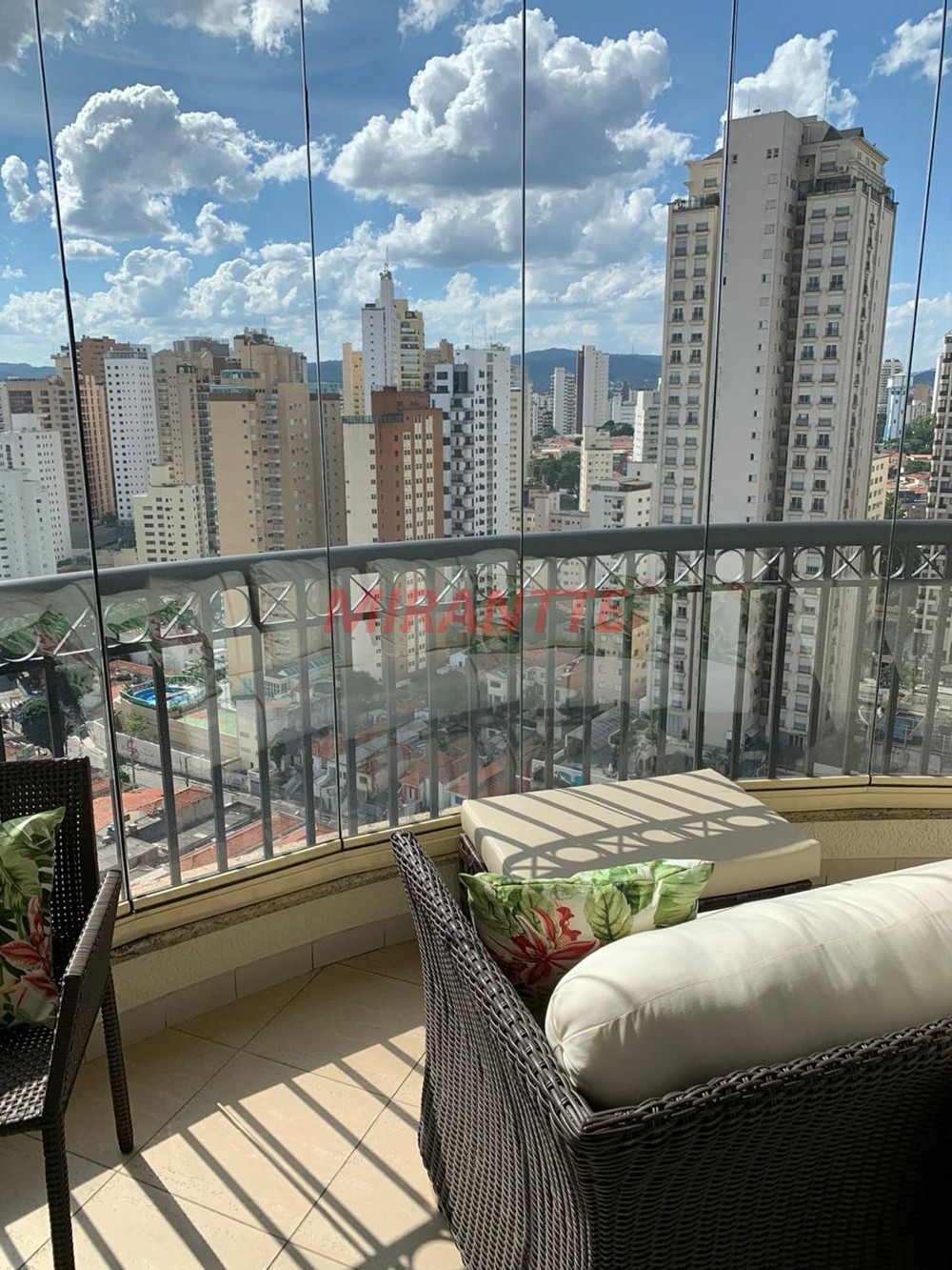 Apartamento de 179m² com 3 quartos em Santana
