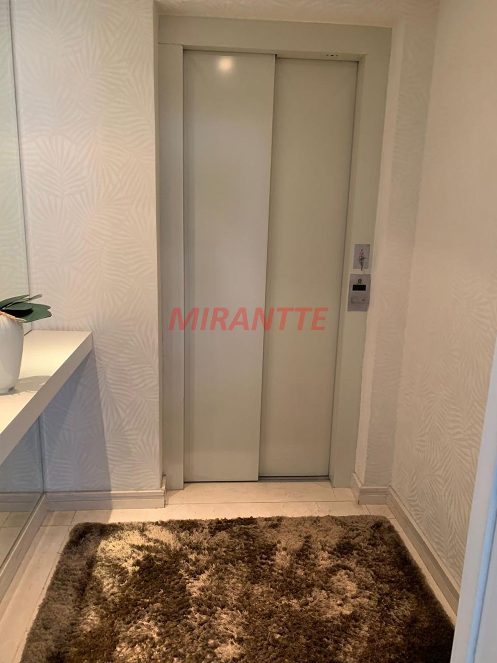 Apartamento de 179m² com 3 quartos em Santana