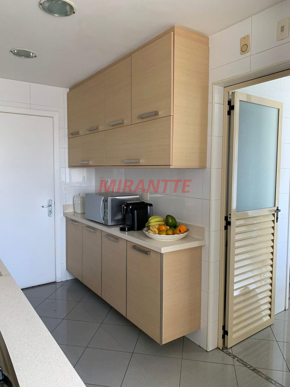Apartamento de 179m² com 3 quartos em Santana