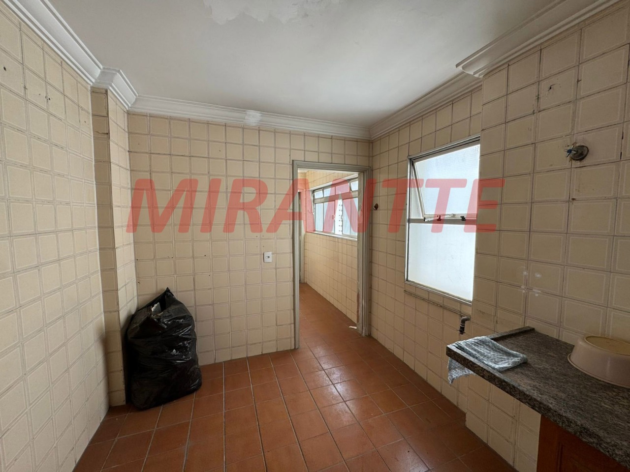 Apartamento de 78m² com 3 quartos em Santa Terezinha
