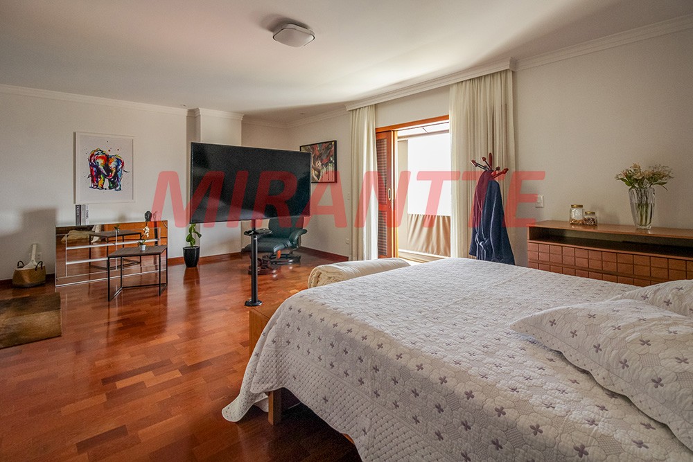 Sobrado de 500m² com 6 quartos em Jardim Kherlakian