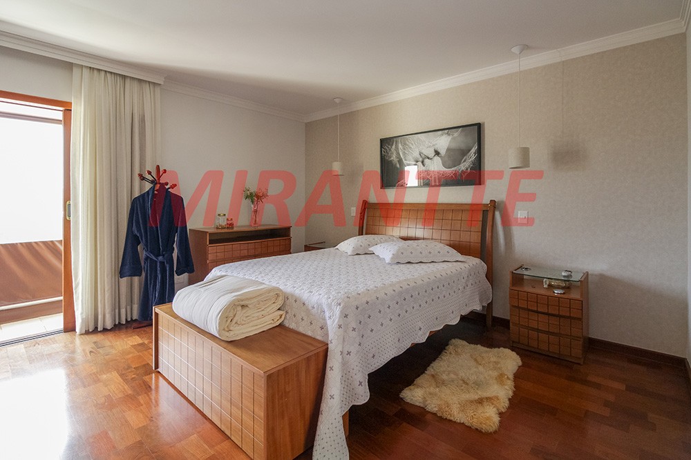 Sobrado de 500m² com 6 quartos em Jardim Kherlakian