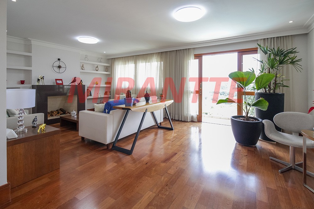 Sobrado de 500m² com 6 quartos em Jardim Kherlakian