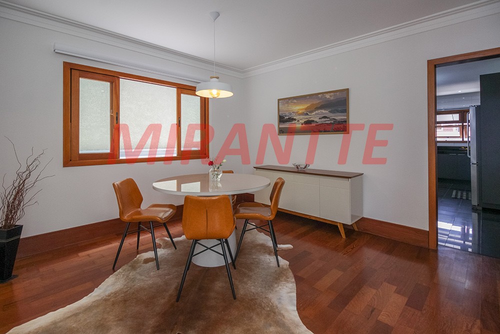 Sobrado de 500m² com 6 quartos em Jardim Kherlakian