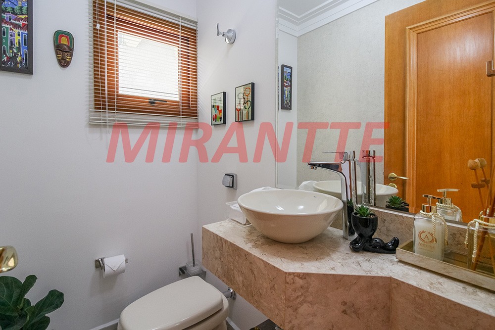 Sobrado de 500m² com 6 quartos em Jardim Kherlakian