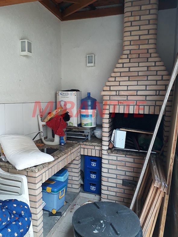 Sobrado de 291m² com 8 quartos em Imirim