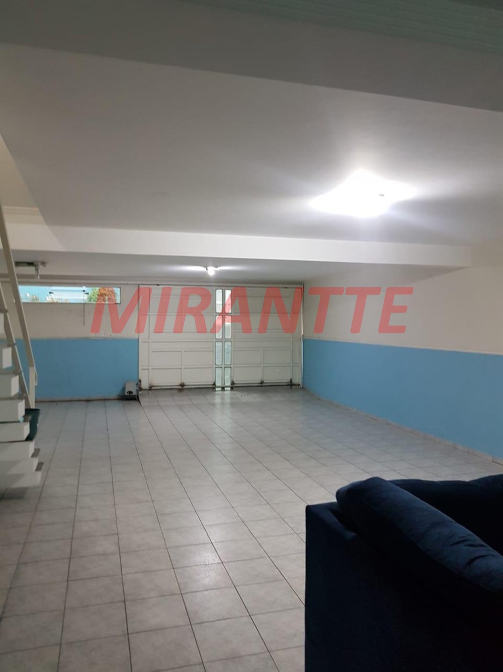 Sobrado de 420m² com 4 quartos em Jardim Guapíra