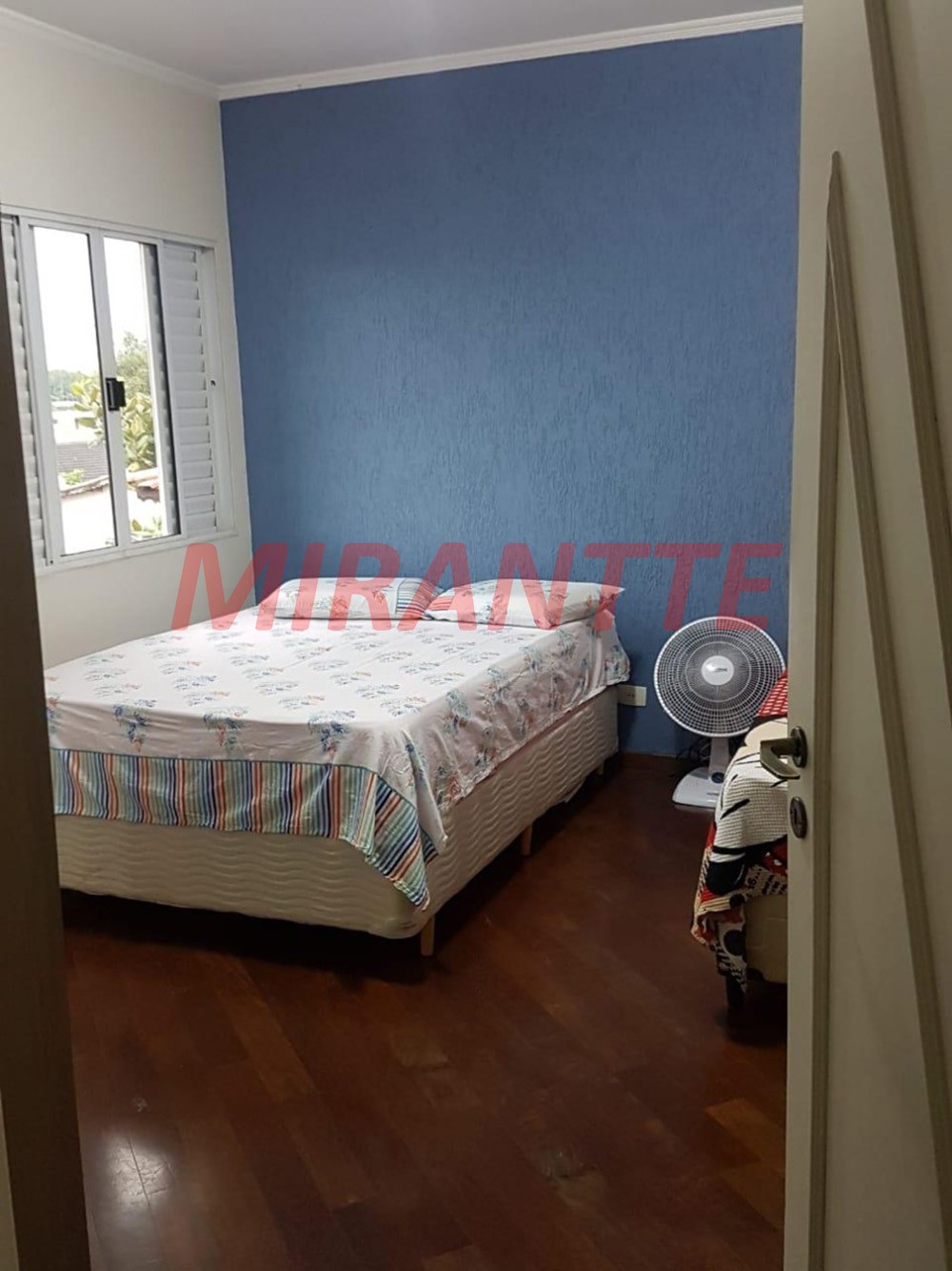 Sobrado de 420m² com 4 quartos em Jardim Guapíra