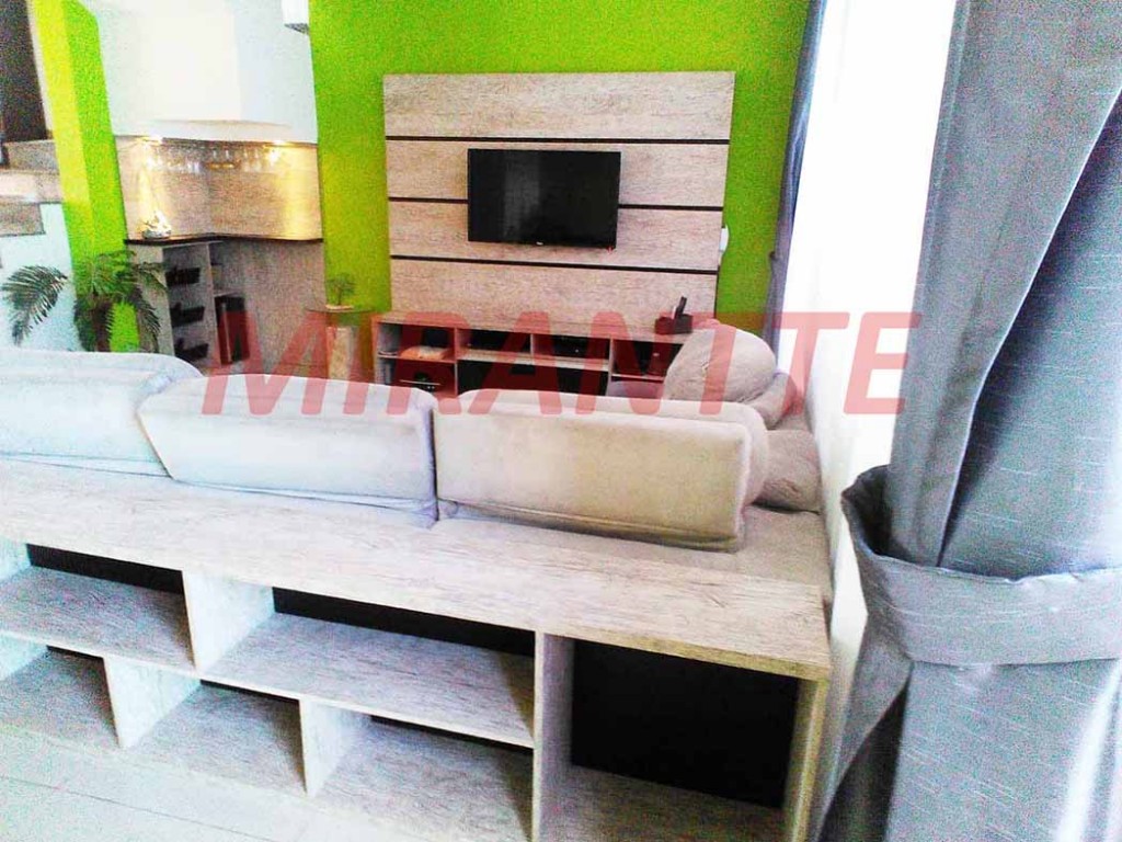 Sobrado de 142m² com 3 quartos em CENTRO