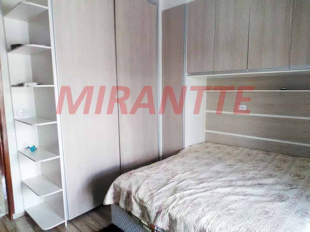 Sobrado de 142m² com 3 quartos em CENTRO