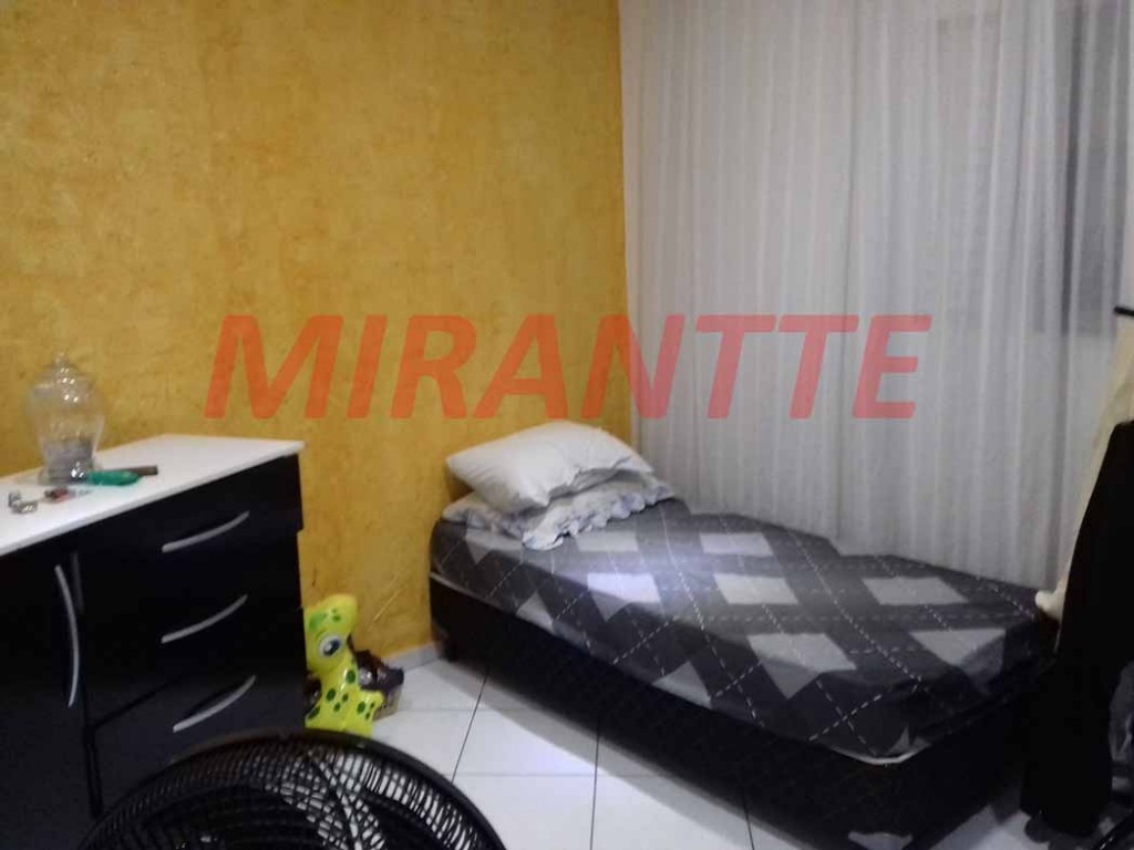 Sobrado de 200m² com 4 quartos em Vila Nova Mazzei