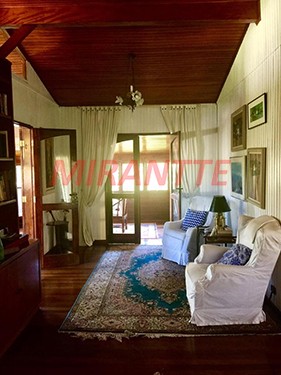 Sobrado de 750m² com 3 quartos em Serra Da Cantareira