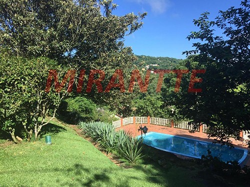 Sobrado de 750m² com 3 quartos em Serra Da Cantareira