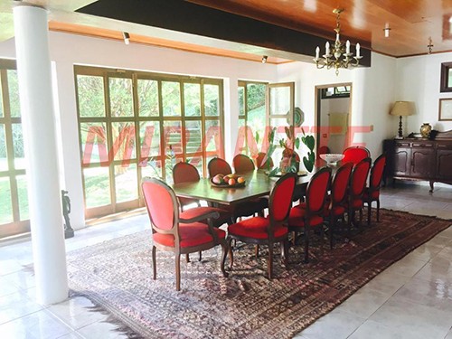 Sobrado de 750m² com 3 quartos em Serra Da Cantareira