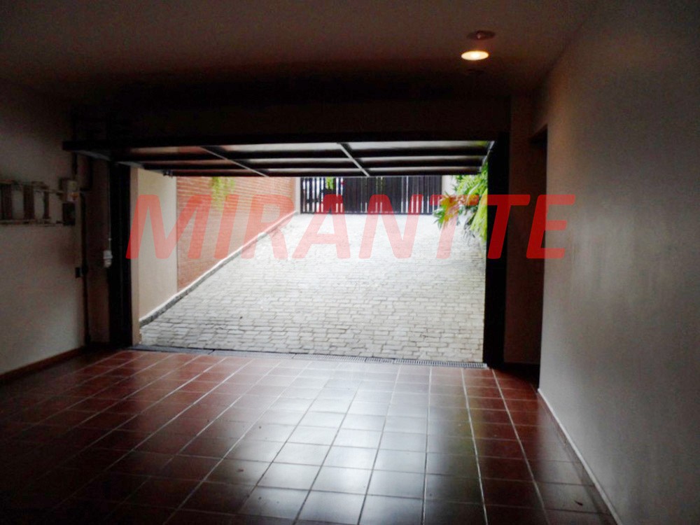 Sobrado de 740m² com 4 quartos em Jardim Bibi