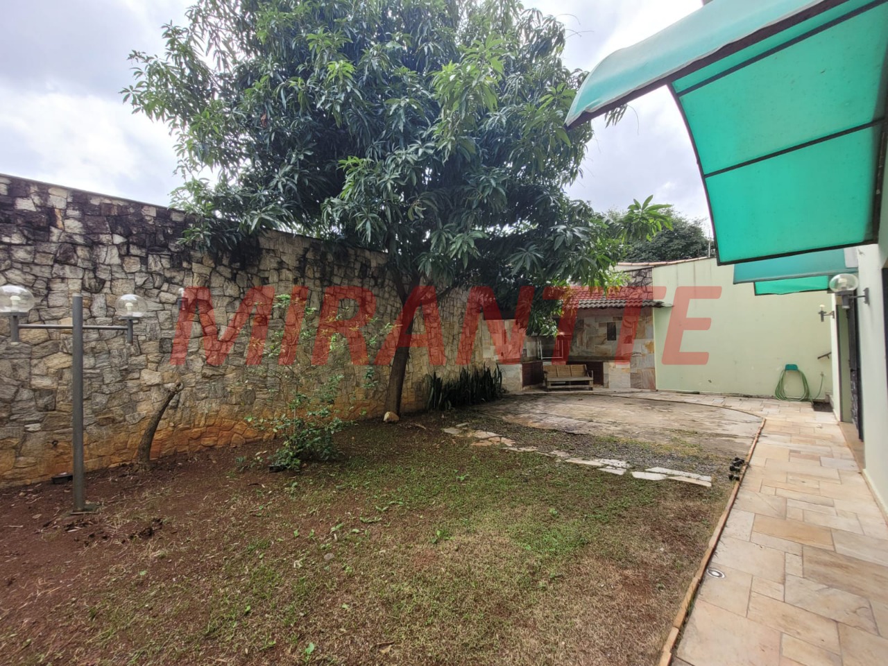 Sobrado de 468m² com 4 quartos em Jardim São Bento