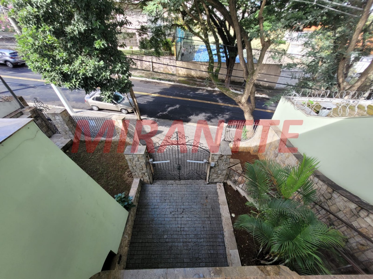 Sobrado de 468m² com 4 quartos em Jardim São Bento